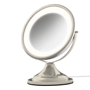 Espelho de aumento de mesa com luz LED Gardie Classique Lux brushed nickel, luz acesa em 4500K #brushednickel